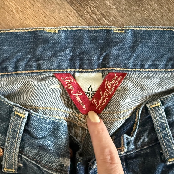 Lucky Brand Blue Jeans - Picture 4 of 8